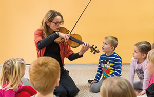 Musikalische Erziehung schon für die ganz kleinen